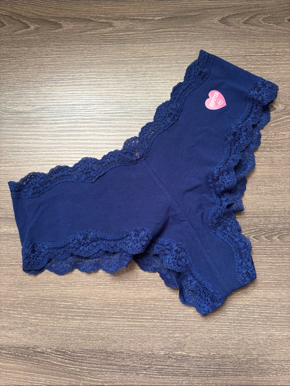 2011 ❤️$30 NWT Victoria's Secret Extra Low Rise Cheekiest Hipster Size Medium